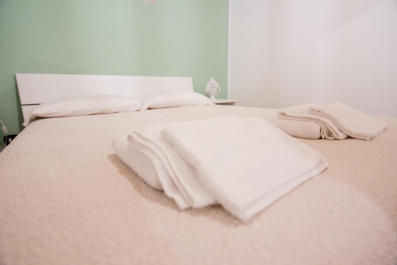 Nell'Antico Borgo B&B มอลเฟตตา ภายนอก รูปภาพ
