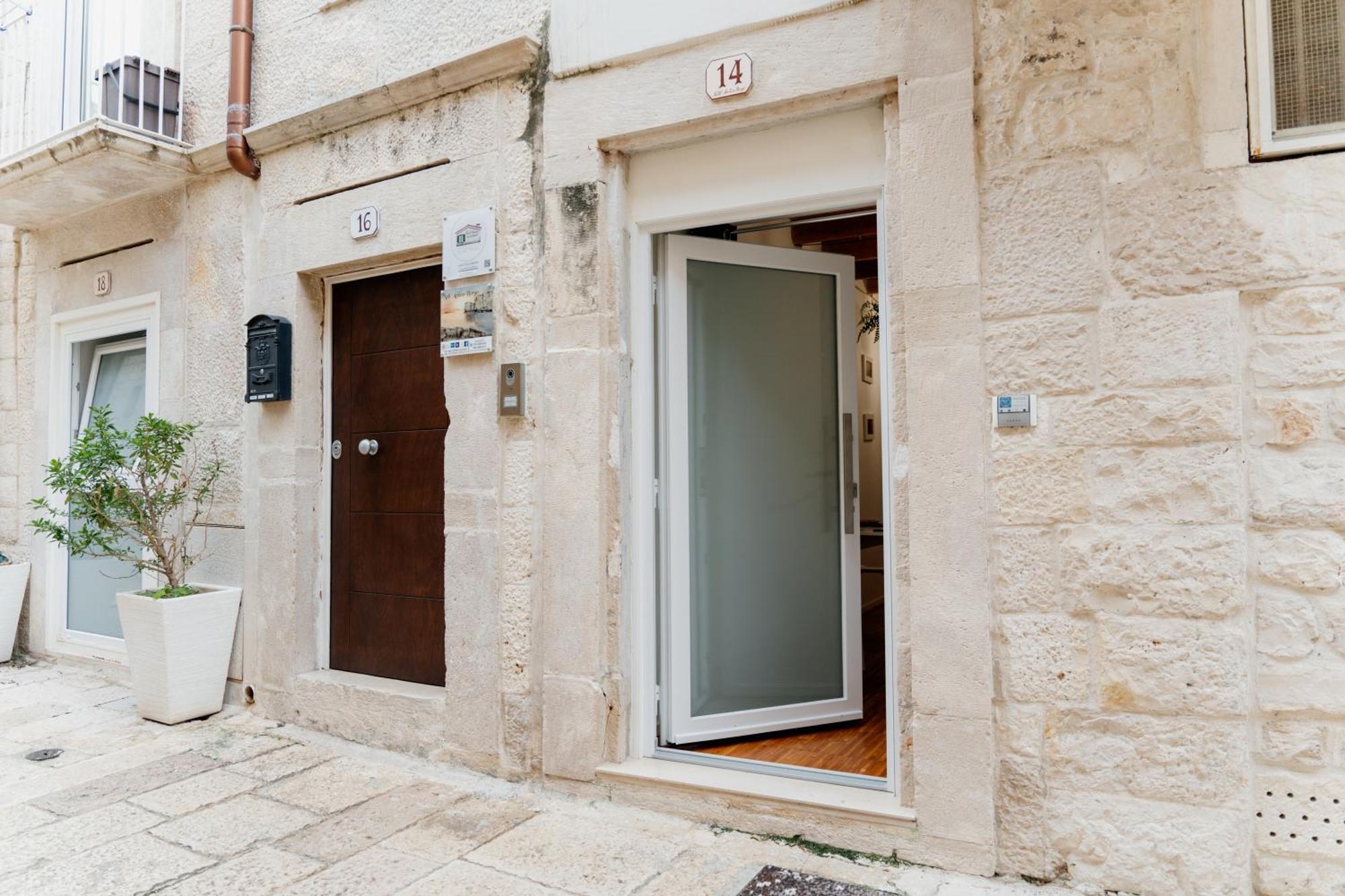 Nell'Antico Borgo B&B มอลเฟตตา ภายนอก รูปภาพ